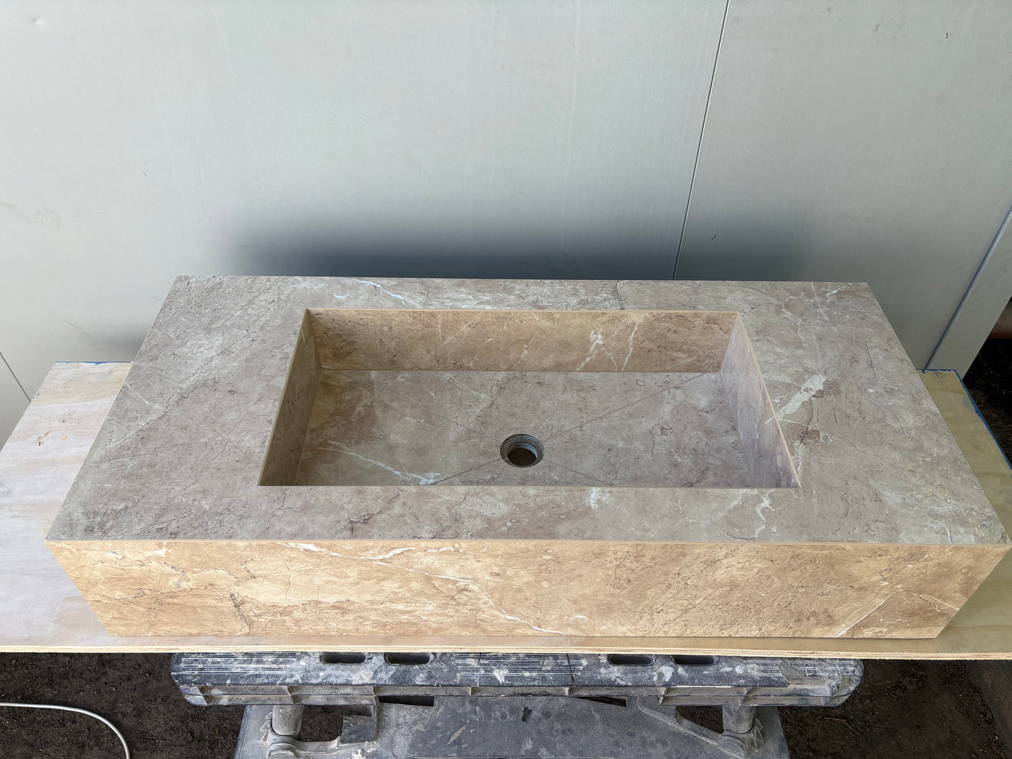 Immense Peach Stone Effect Polished Porcelain 1000mm