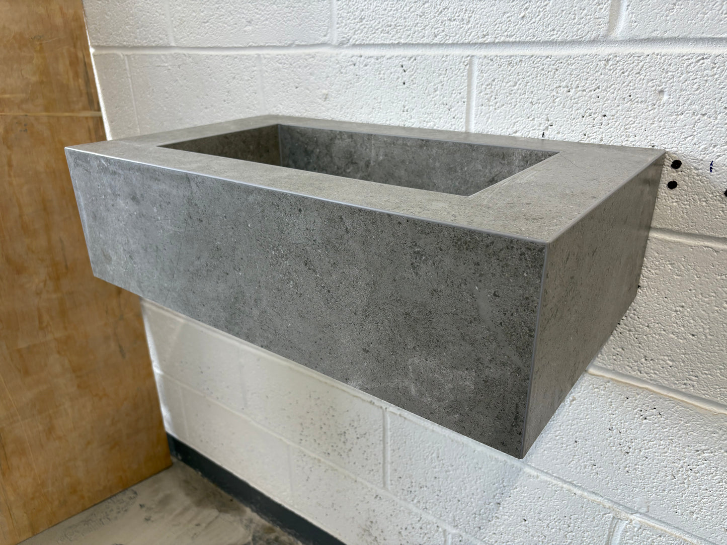 Crassana Grey Concrete Effect 700mm