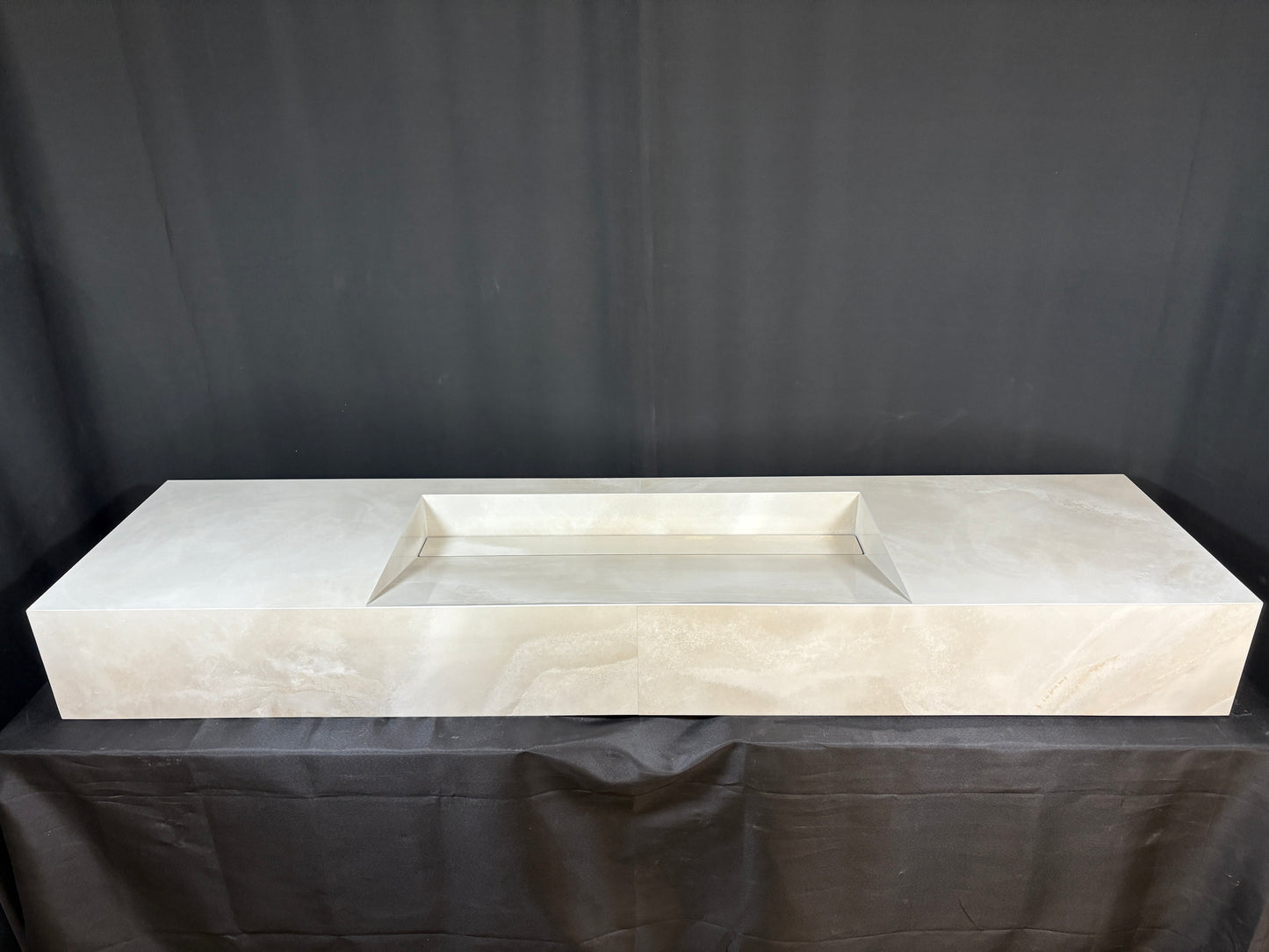 1800m single sink