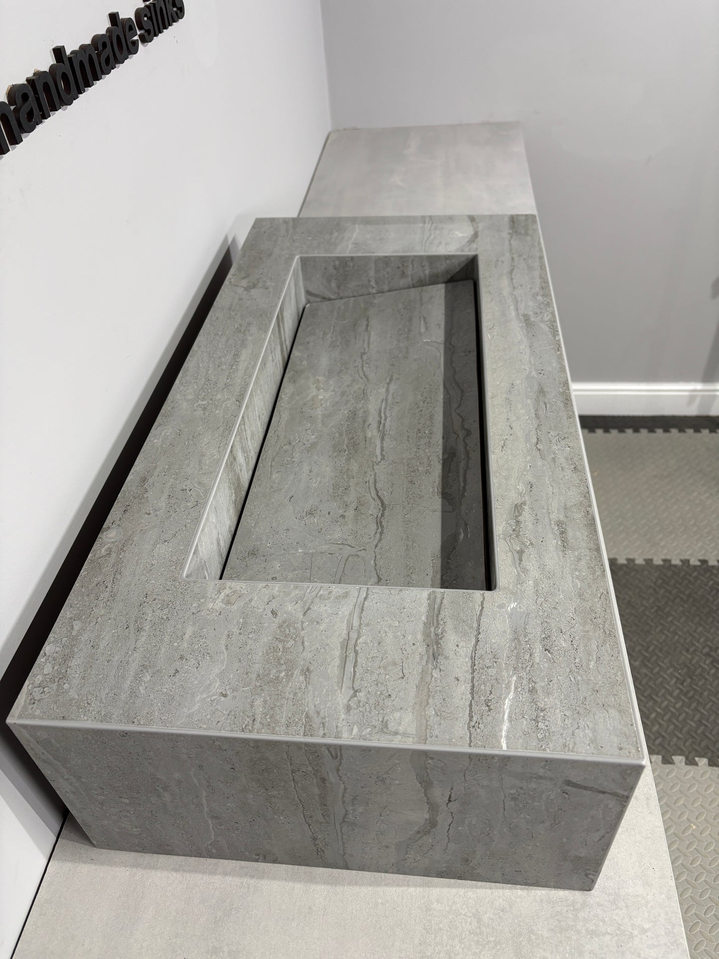 800mm light grey sink