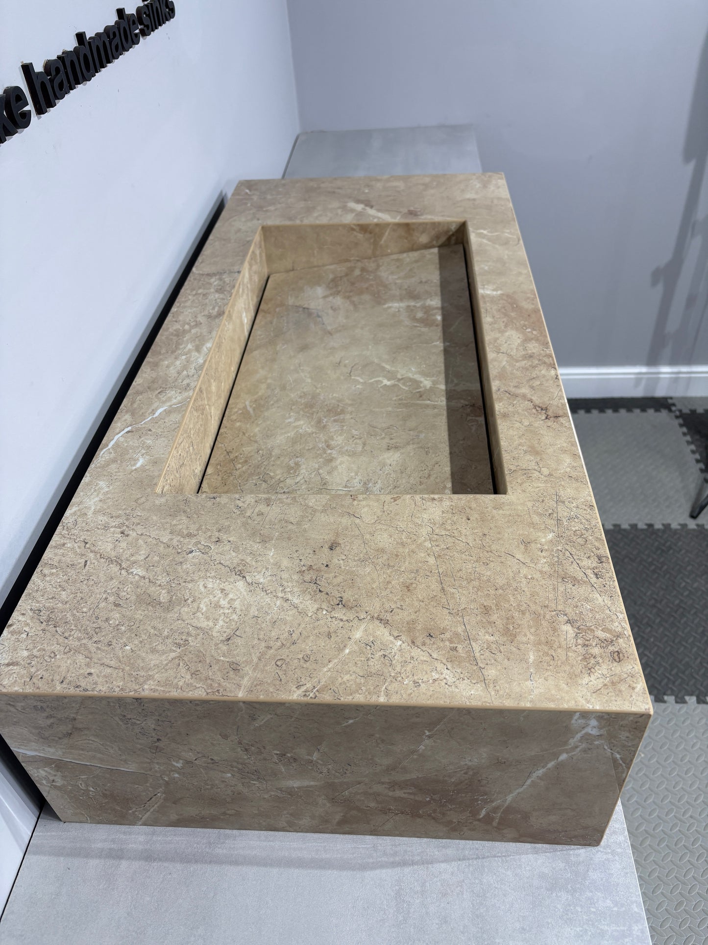 1000mm beige sink