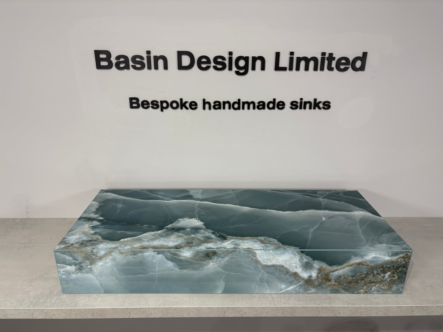 1000mm sink with shelf