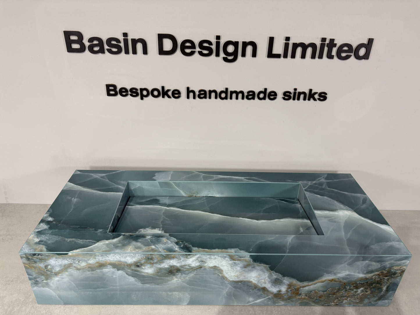 1000mm sink with shelf