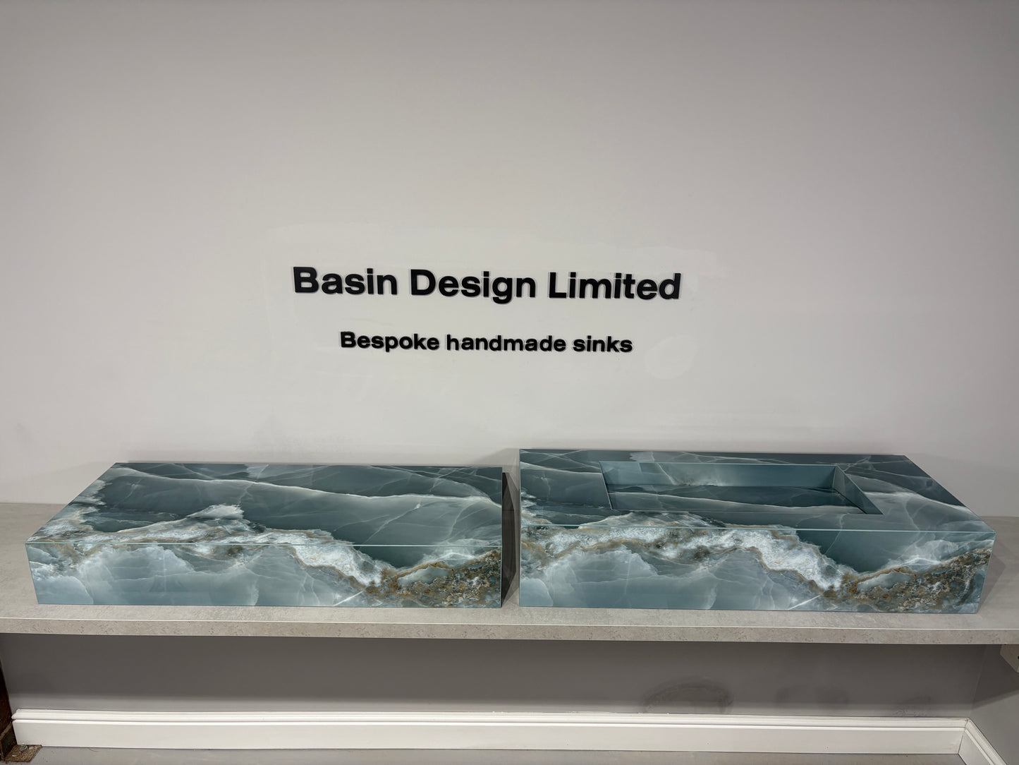 1000mm sink with shelf