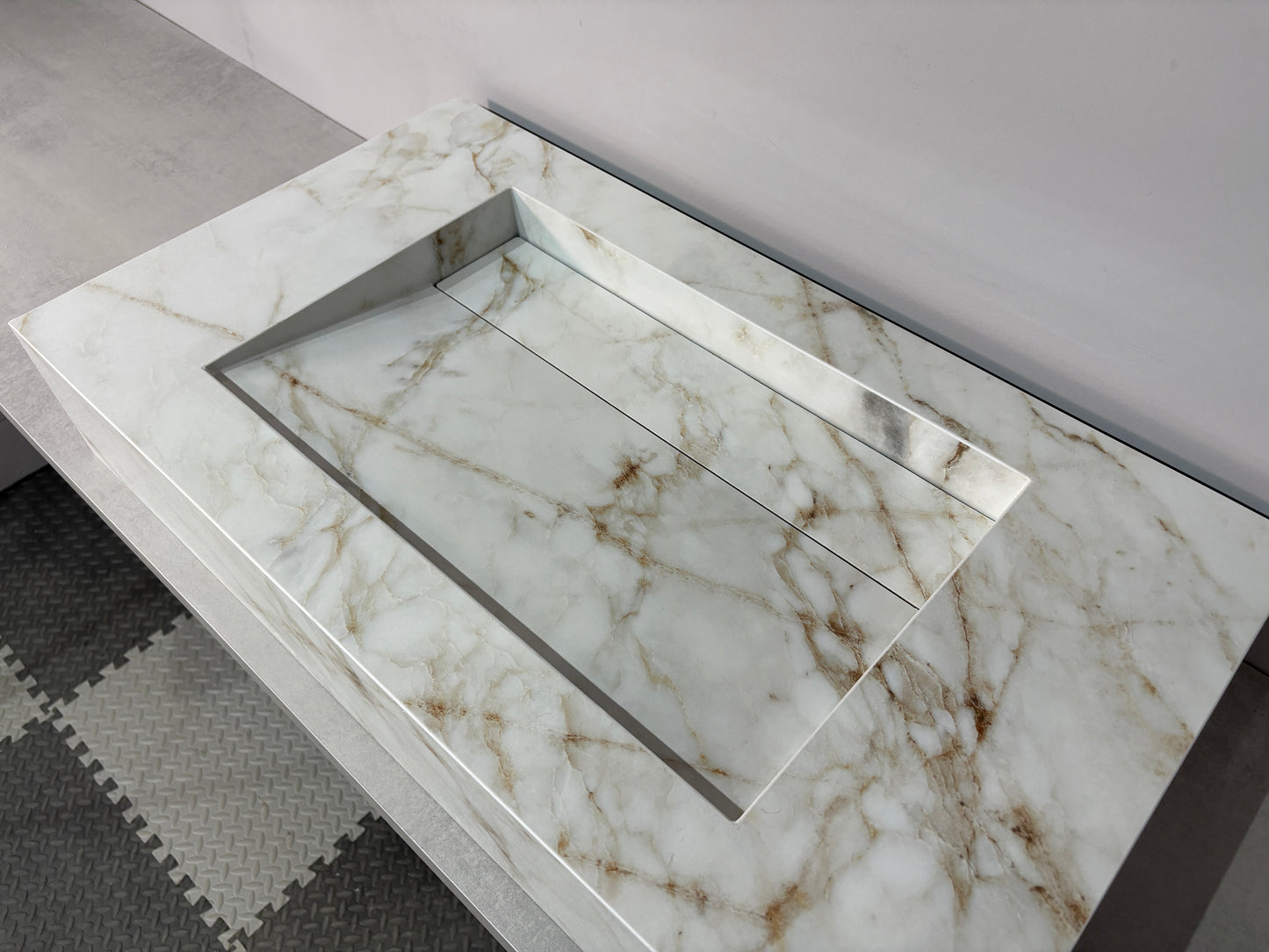 800mm sink with matching shelf