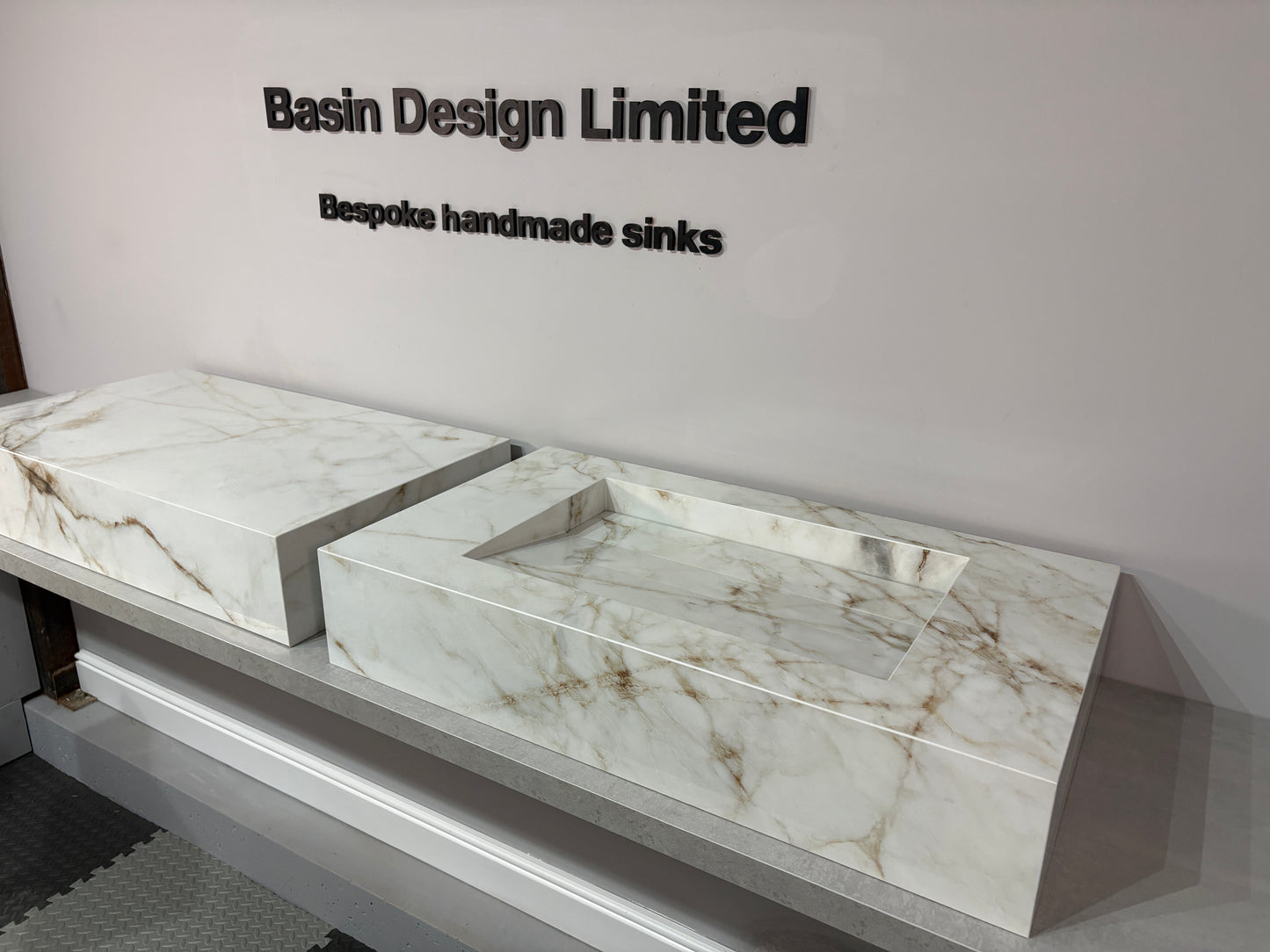 800mm sink with matching shelf